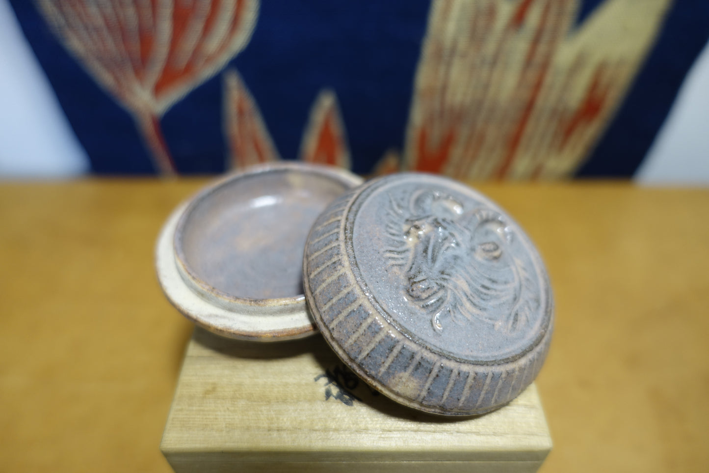 1022 Incense Case -Hagiyaki- "HITSUJI" with an original box