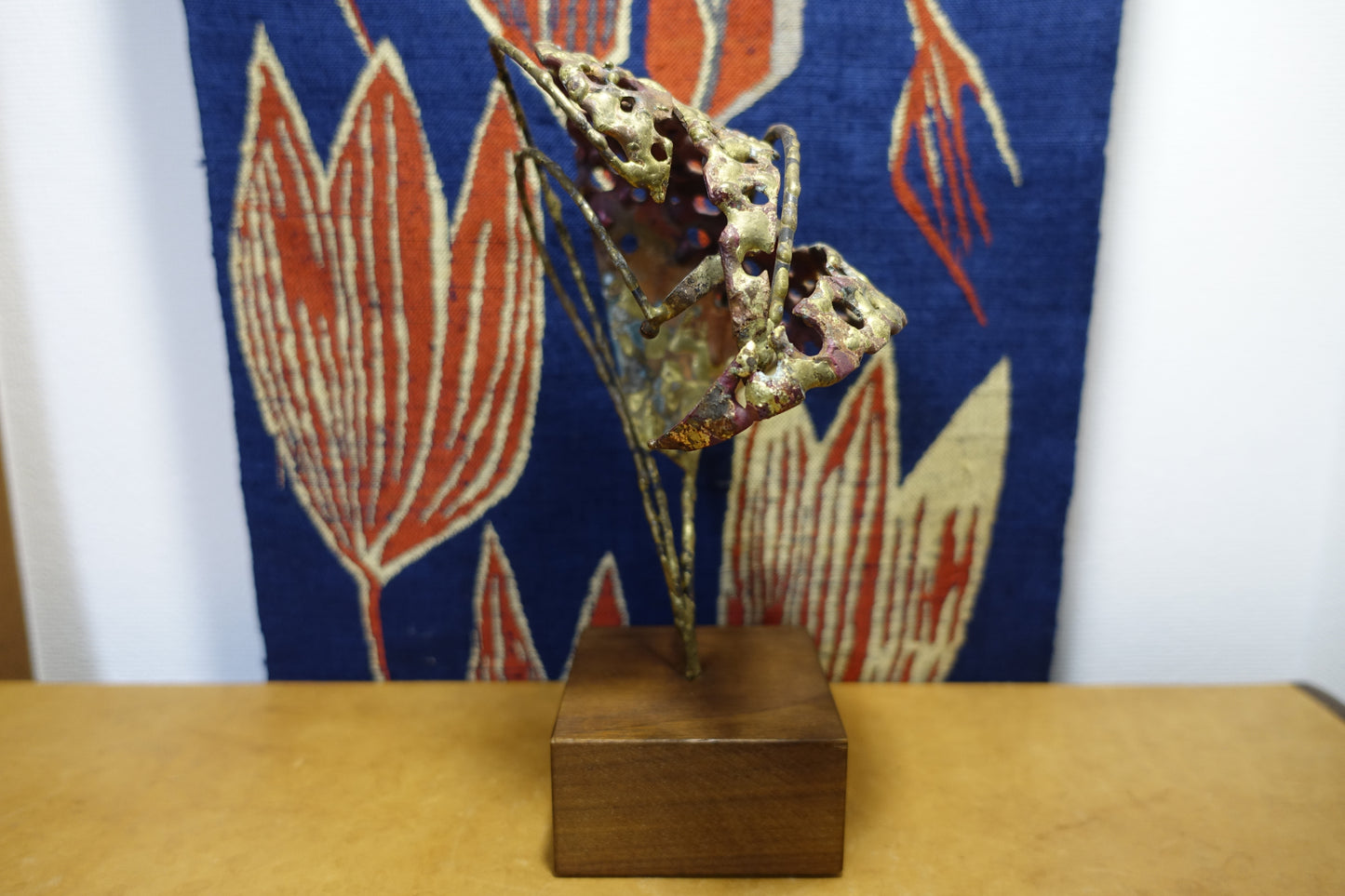 1000 "UNNAMED" metal sculpture