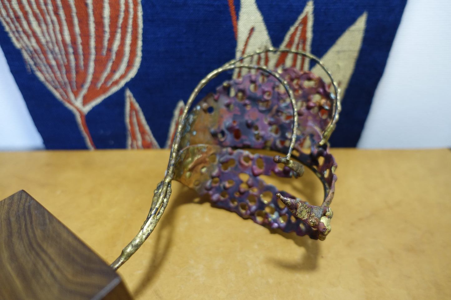 1000 "UNNAMED" metal sculpture