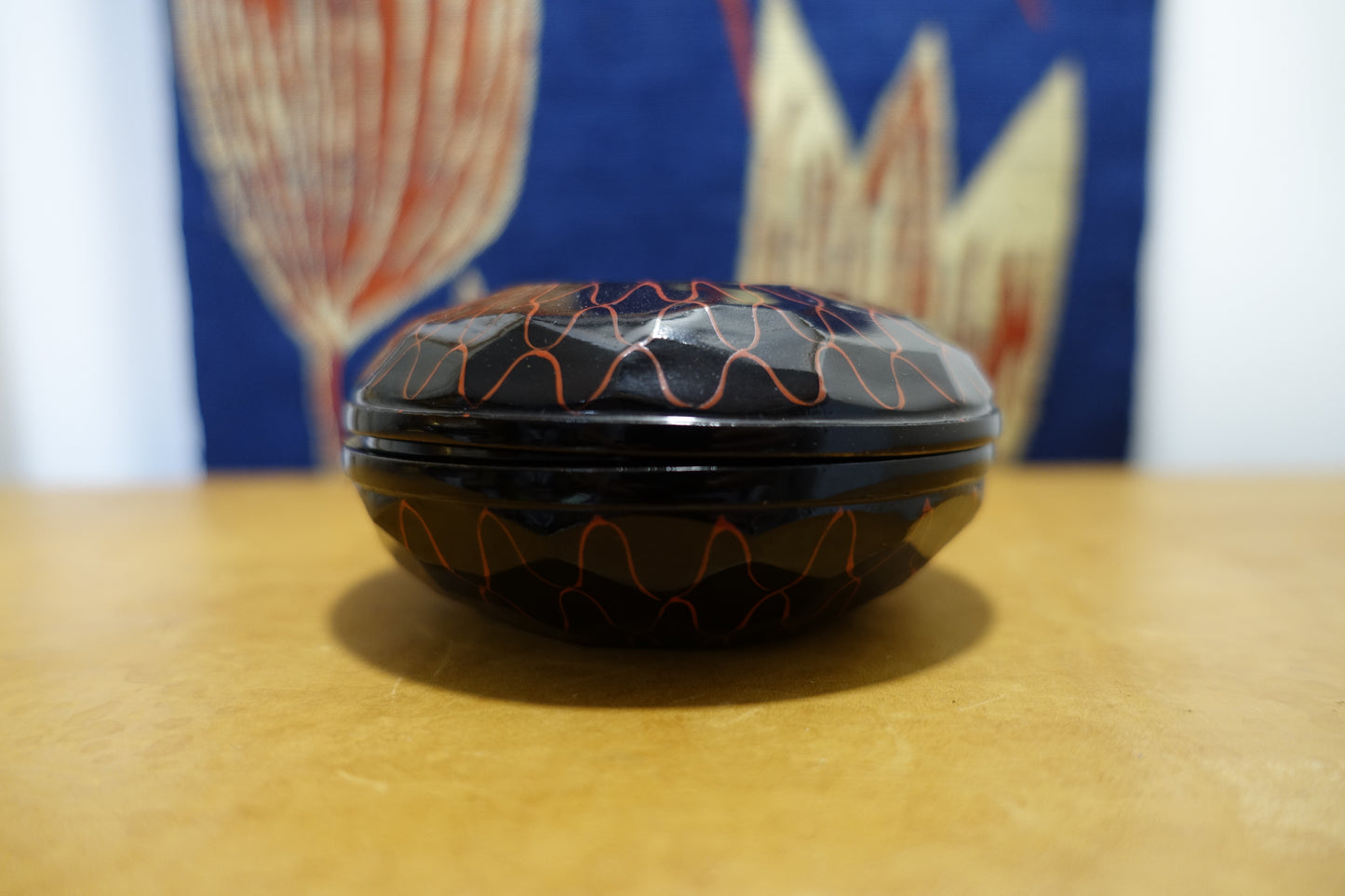 1026 Incense Case Lacquerware "Fishnet Patterns"