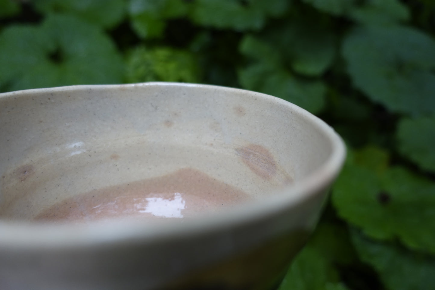 0003 Tea Bowl -Kutani- made by Kunihiko Nitta at Tokuyama Kiln with box