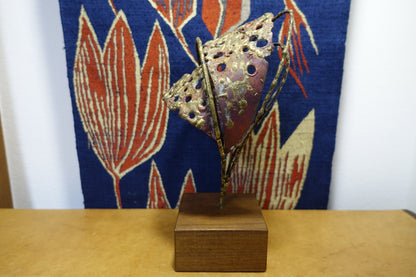 1000 "UNNAMED" metal sculpture