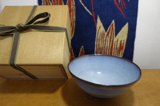 0006 Glazed Tea Bowl "Blue Sky" with a box